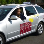 Překvapte svého přítele řidičským uměním – řídit vás naučí Pražská autoškola King